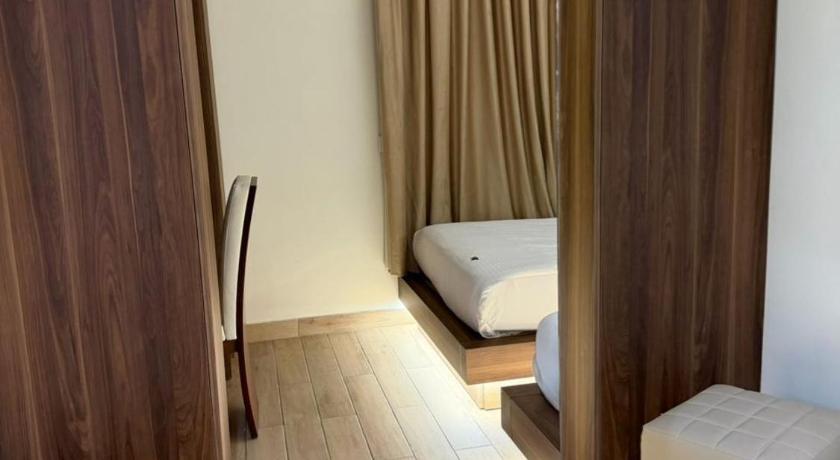 Image of Double Room Deluxe 6