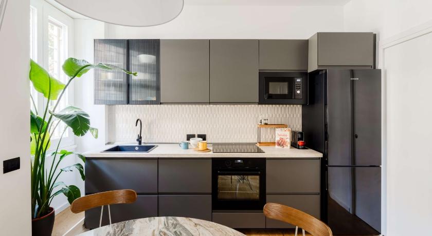Image of 2 Bedroom Deluxe Suite 1