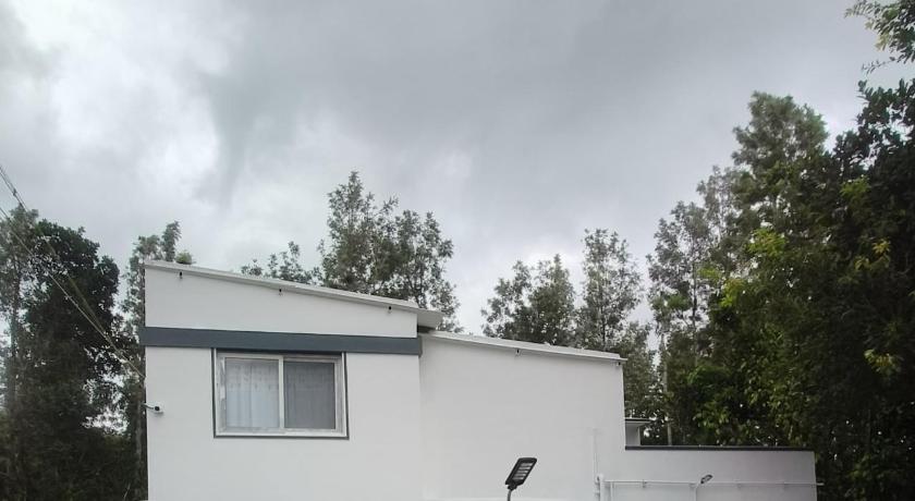 Lucky Hill guest house
