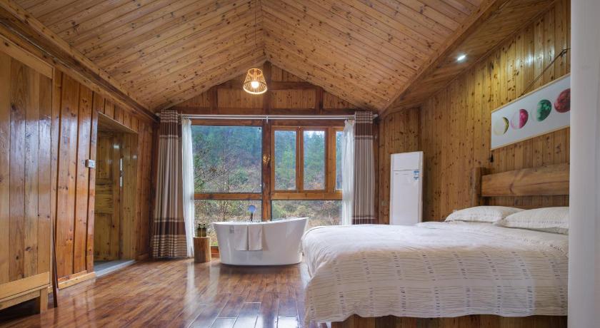 Astria Moruo Retreat