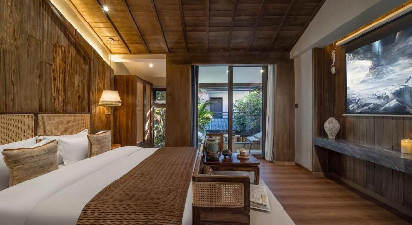 Lijiang 丽江安意丨秘密花园轻奢庭院客栈 Guesthouse pool