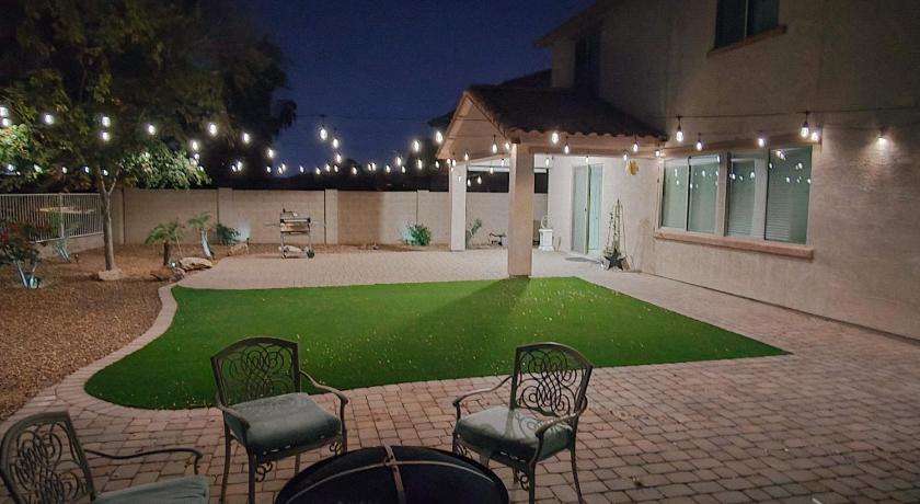 피닉스 (AZ) Westgate Retreat, Family & Pet-Friendly 4BR Home 4성급 숙소 외관