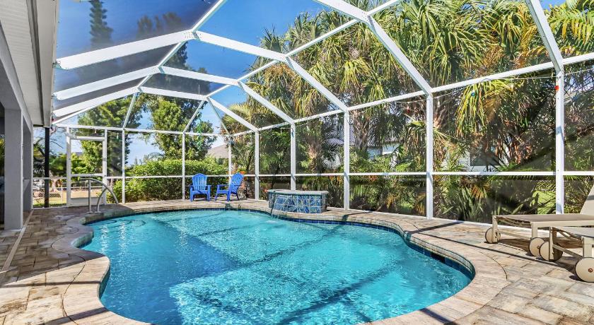 マトラチャ (FL) Cape Coral Home Pool Lanai & Near Gulf Access 4つ星 宿泊施設 客室