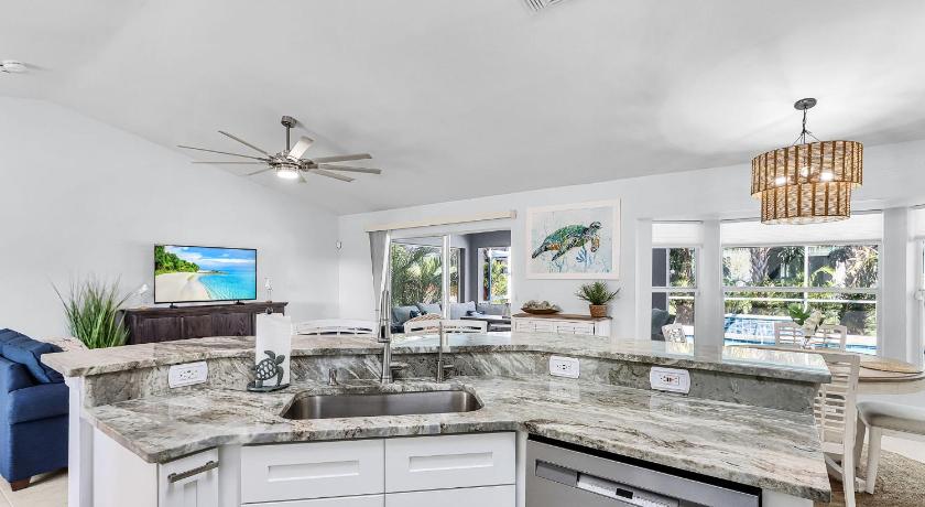 マトラチャ (FL) Cape Coral Home Pool Lanai & Near Gulf Access 4つ星 宿泊施設 スイート