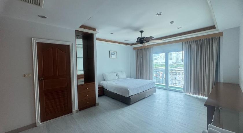 Image of 2-Bedroom Family Suite 0