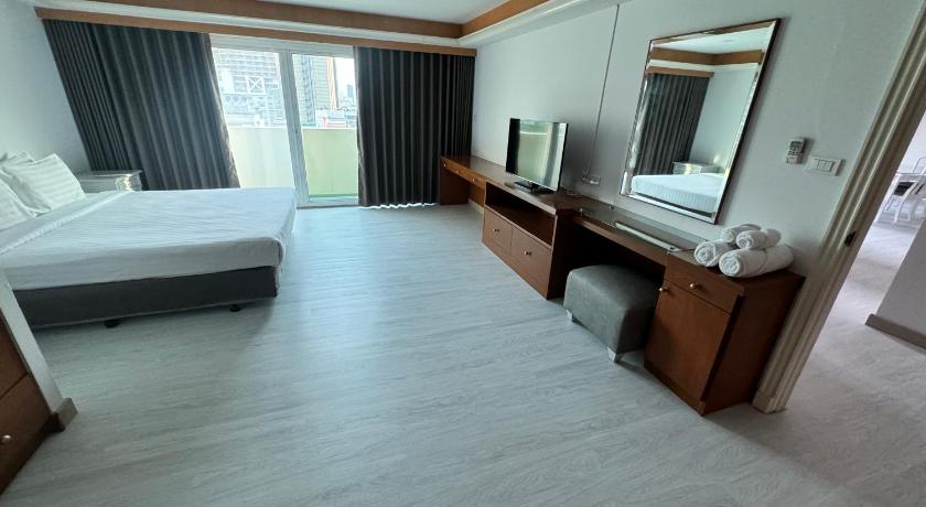 Image of 2-Bedroom Family Suite 4