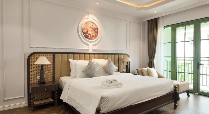 Nhà Nghỉ Dưỡng 4 Phòng Ngủ (Four-Bedroom Vacation Home)