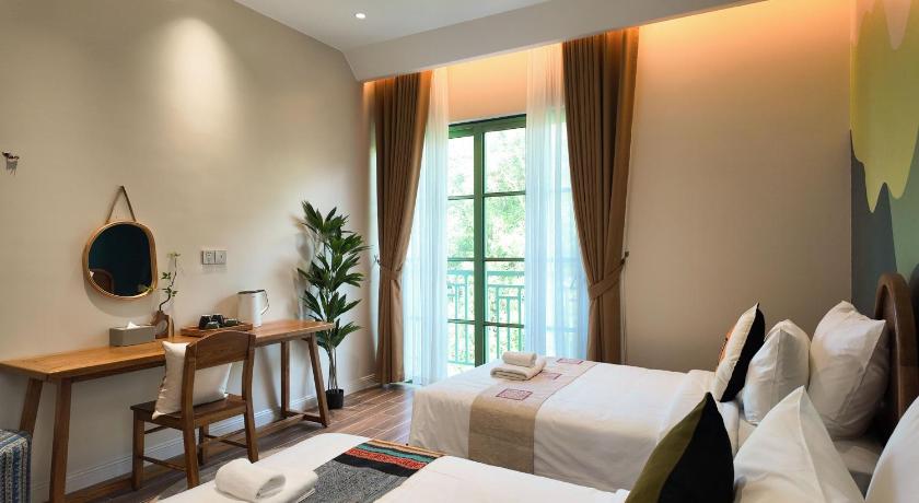 Nhà 6 Phòng ngủ (Six-Bedroom House)