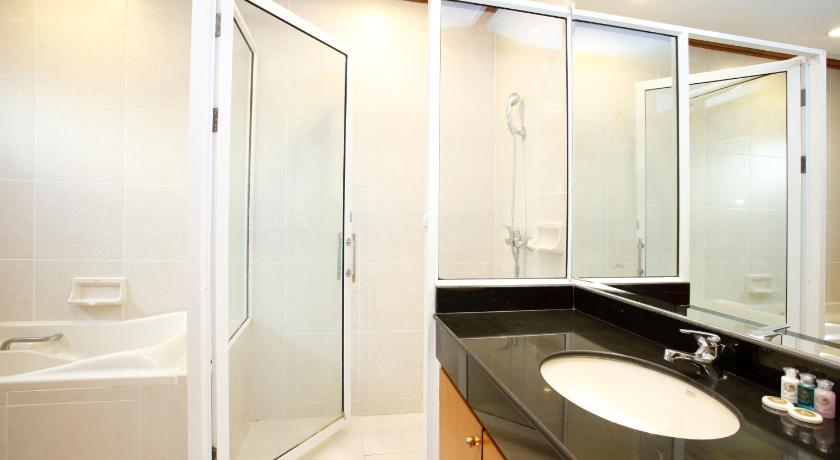 Image of 2-Bedroom Family Suite 2