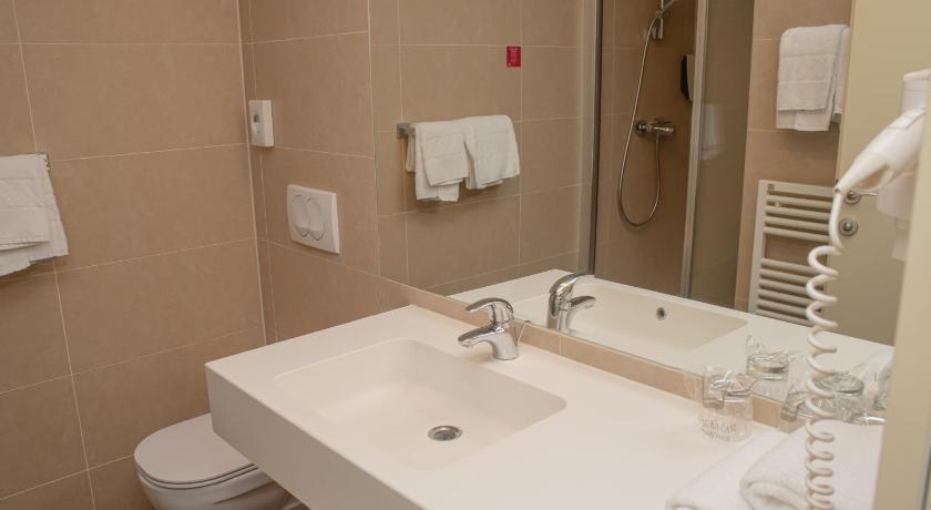 Image of Comfort Triple Room 9