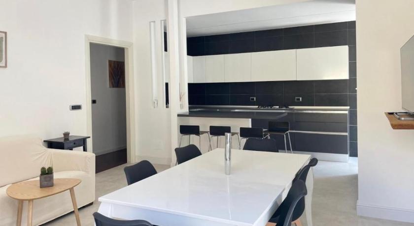 Anzio lighthouse terrace family-group friendly
