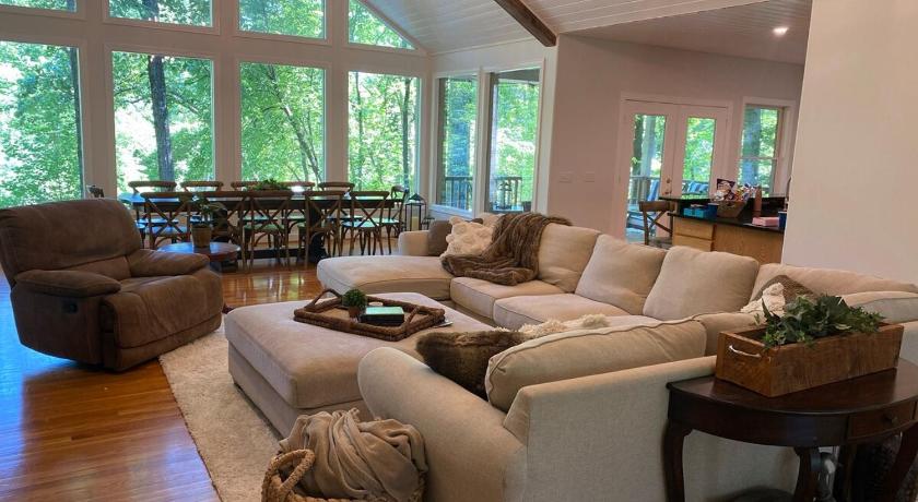 윈체스터 (TN) Tims Ford Lake 6BR Private dock near Twin Creeks 4성급 숙소 객실