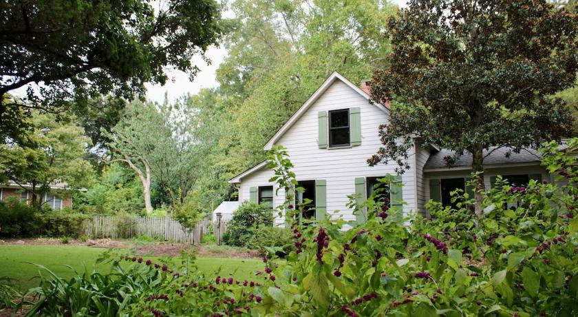 캠던 (SC) The Little Gardeners Cottage 2성급 숙소 객실