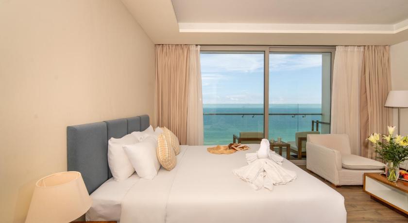 Image of One-Bedroom Apartment with Sea View 7