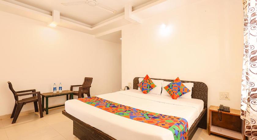 FabHotel Sharvi - image 41