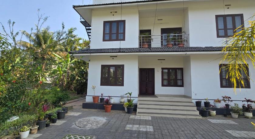 Brighton Hostel Stay - image 2