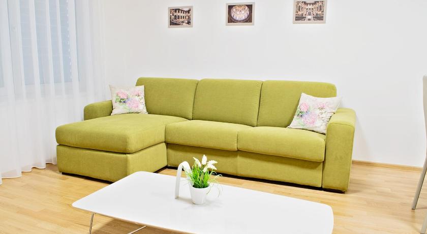 Image of Deluxe Two-Bedroom Apartment 9