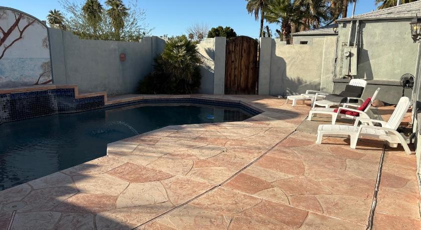 피닉스 (AZ) DIAMOND STUDIO SUITE Full kitchen SWIMMING POOL private gated yard Arts Roosevelt row ASU convention 숙소 로비