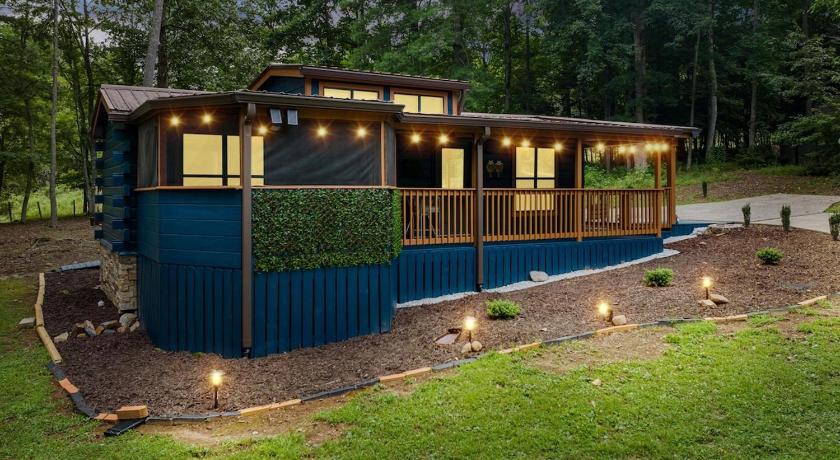 Morganton (GA) The Racoons Nest in Copperhead Lodge 3-Star Accommodation exterior