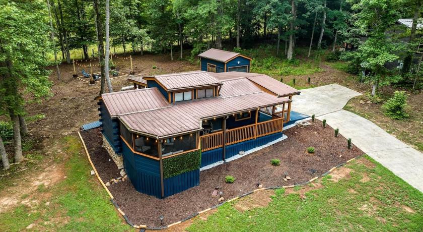 Morganton (GA) The Racoons Nest in Copperhead Lodge 3-Star Accommodation view
