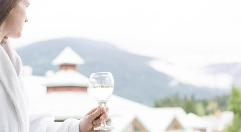 Summit Lodge Boutique Hotel Whistler