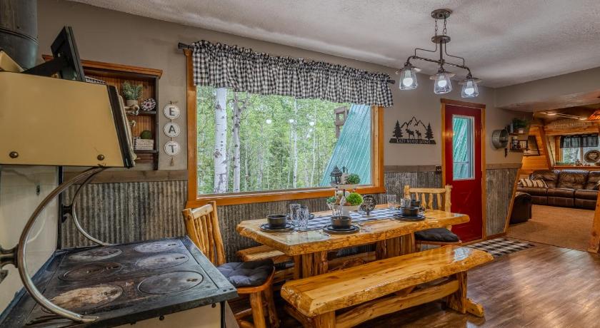 아일랜드 파크 (ID) Lazy Moose Lodge Large Family Cabin Near Yellowstone in Island Park 4성급 숙소 로비