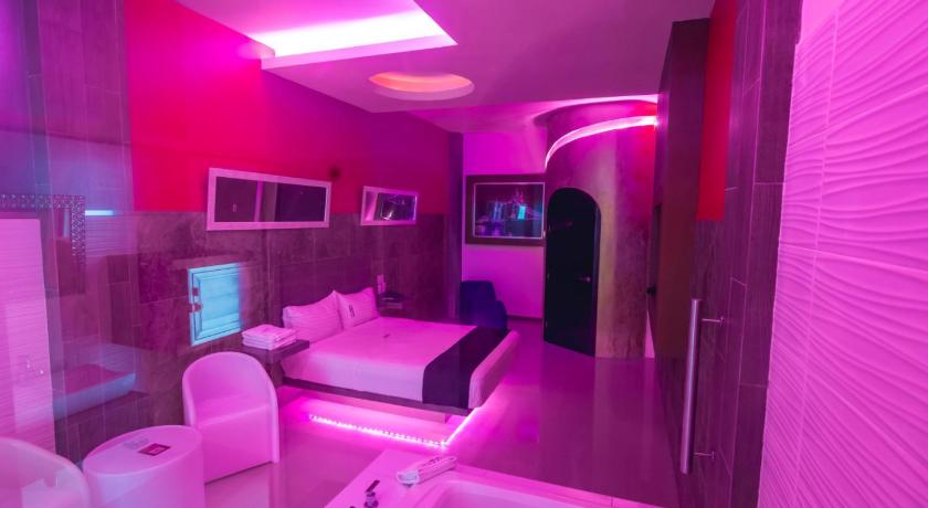 COSMOPOLITAN Autohotel