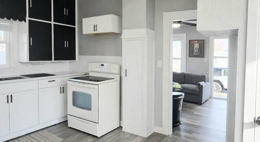 오시코시 (WI) Oshkosh's #1 Home Away From Home 3성급 숙소 로비