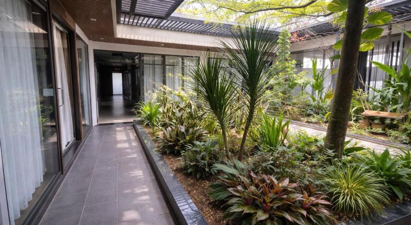 KP Hotel - image 24