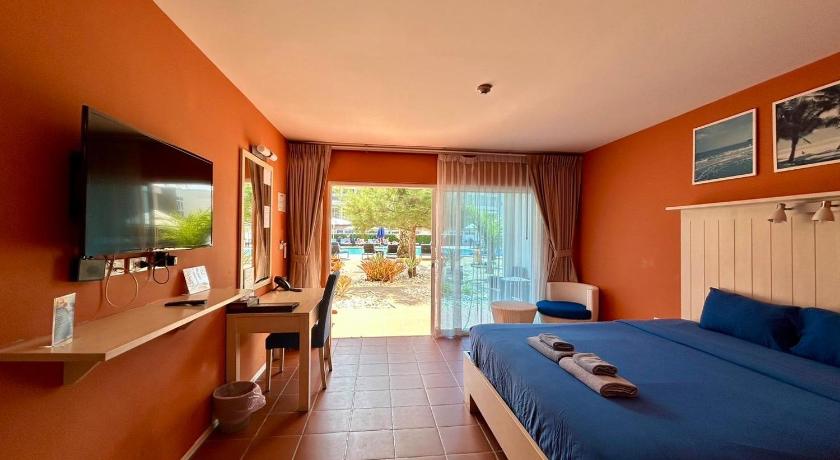 Foto, millel on kujutatud Kaheinimesetuba (double) basseinivaatega (Double Room with Pool View) 0