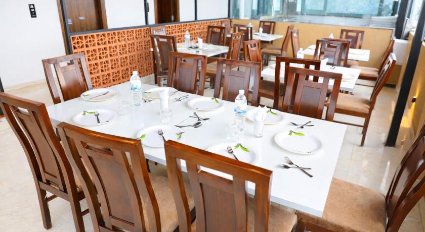 Prowell Hotel Apex Kondapur – Kondapur, 