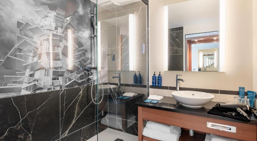 Image of Superior Room 12