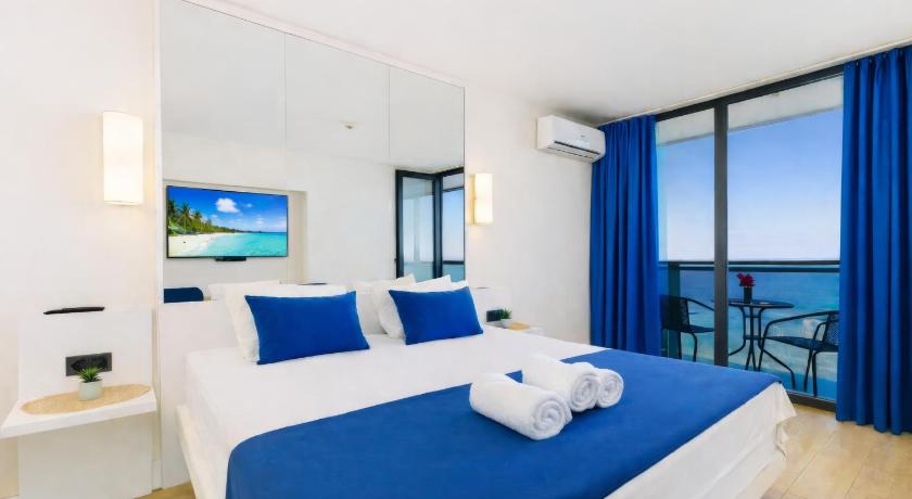 Superior Sea View Aparthotel - Only High Floors