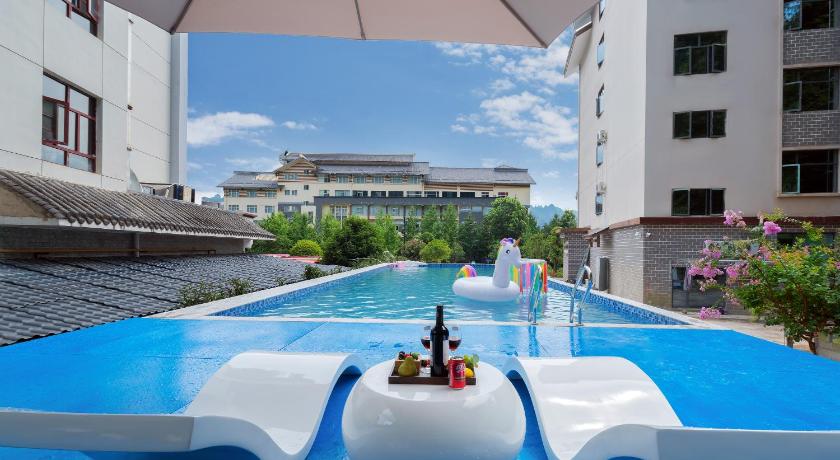 Hampton by Hotel Zhangjiajie National Forest Park-10min walk to biaozhi gate