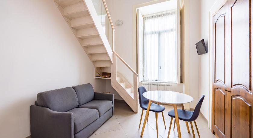 Piano Nobile by Napoliapartments