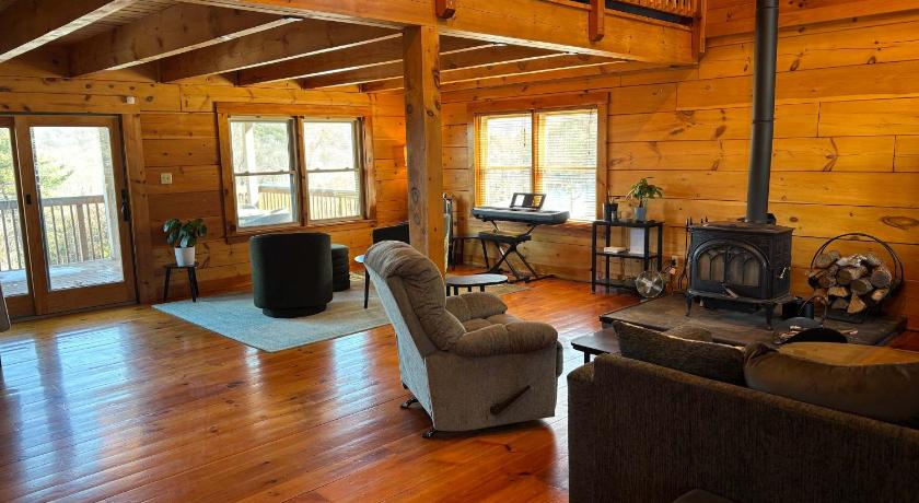 ライリー・ビル Orchard w Creek Fish Pond Private Trails & More 4つ星 宿泊施設 客室