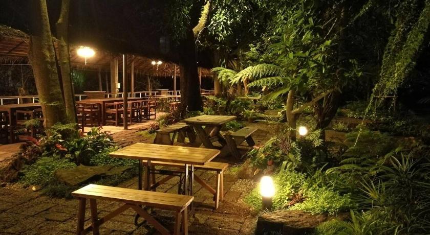 Young Coconut Garden Home Resort photo