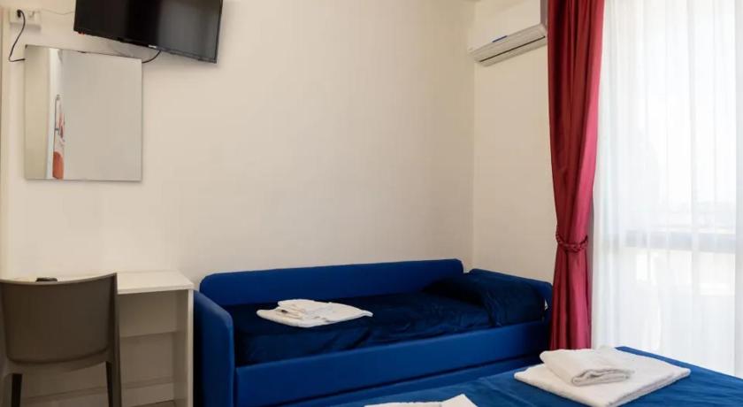 Image of Triple Room 2