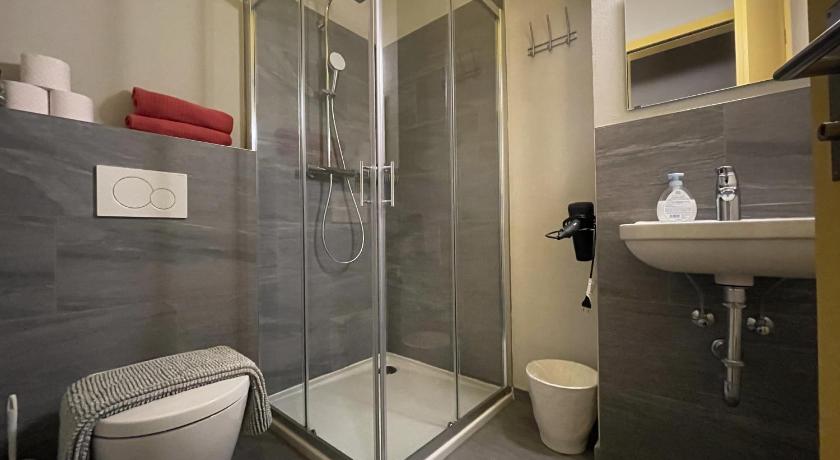 Image of Double Room with Private Bathroom 2
