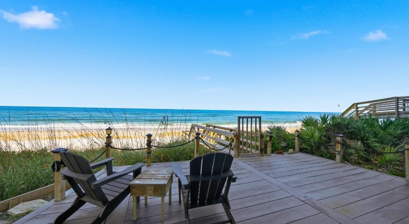 パーム・コースト Oceanfront Flagler Beach Luxury Home 4BR,4BA Balconies Private Beach Walkover 4つ星 宿泊施設 レストラン