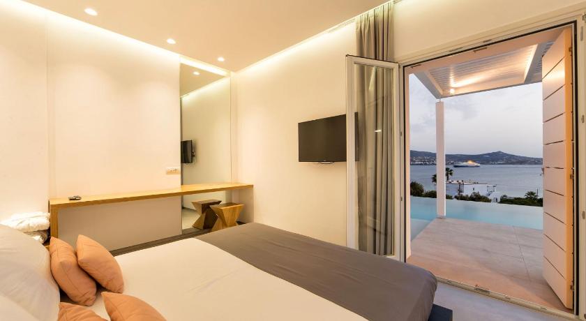 รูปของExecutive Suite with Private Pool Sea View 11