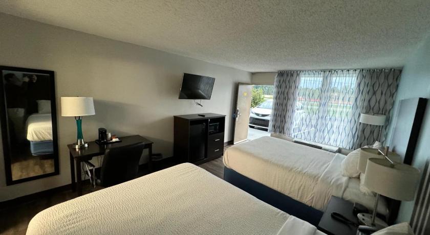 Image of 2 Queen Bed, Non-Smoking 1