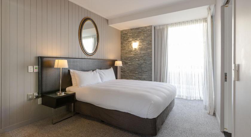 Image of King Accessible Room with Kitchenette 0