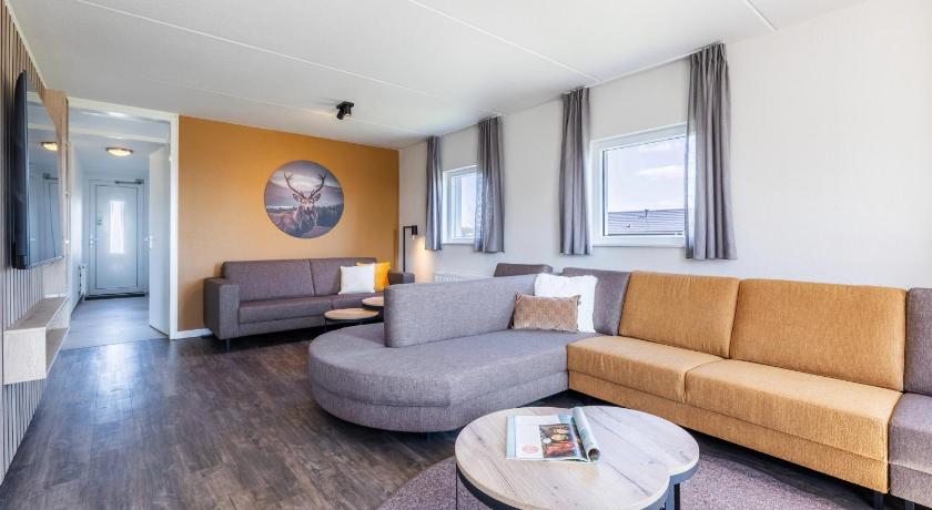Image of Five-Bedroom Chalet 6