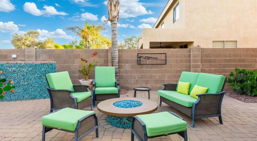 피닉스 (AZ) Modern 4-BR Home Heated Pool Jacuzzi Grill 4성급 숙소 스위트룸