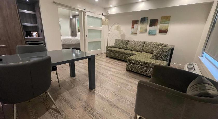 Zdjęcie: 1 King Bed, 1-Bedroom, Deluxe Suite, Non-Smoking 3