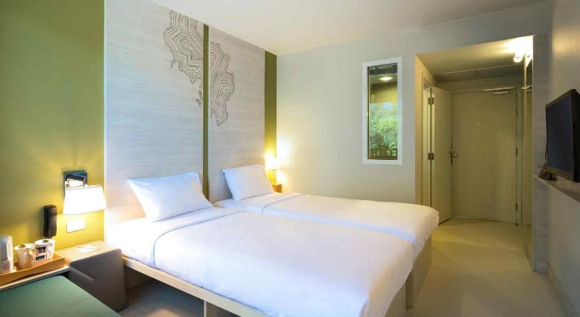Image of 2 Single Beds Standard 1