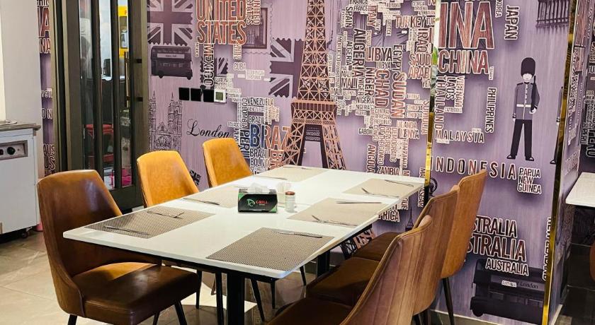Taj Signature Hotel - image 2