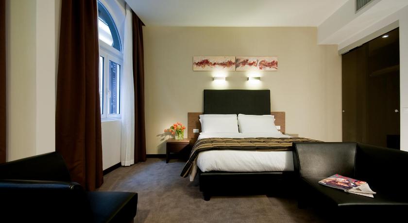 Image of Triple Room 5
