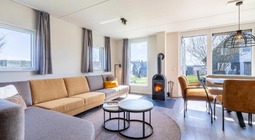 Image of Five-Bedroom Chalet 12